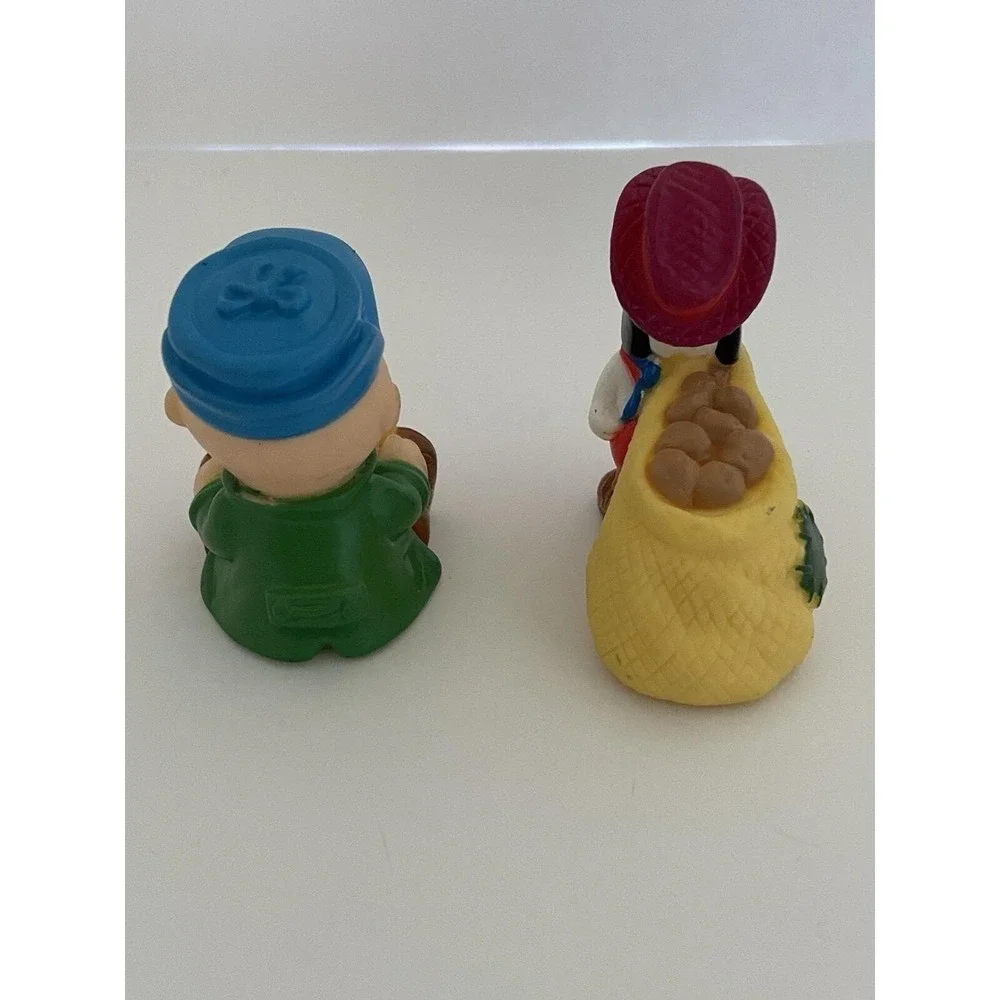 VTG 2 Peanuts Figures 1950 1966 2.5